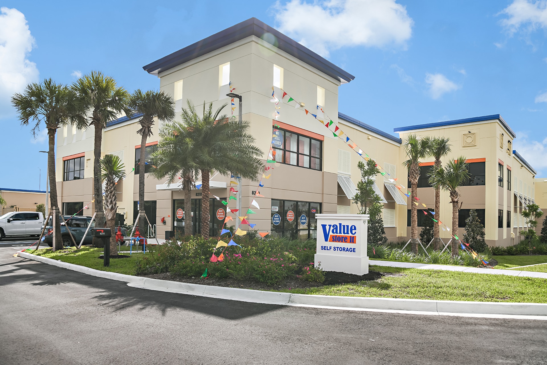 Cheap Self-Storage Units in Boca Raton, FL (from $27) | Value Store It